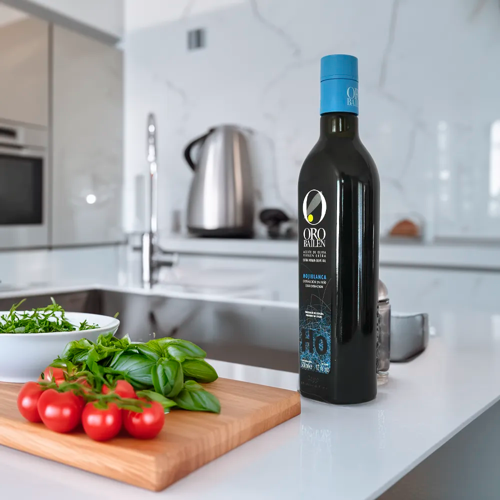 Oro Bailen Hojiblanca 500ml en cocina